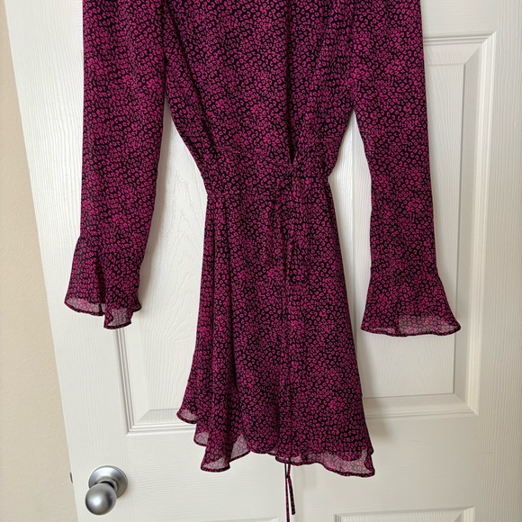 WAYF Dress Maddie Ruffled Wrap Dress, Pink/Black Size L - Picture 7 of 15